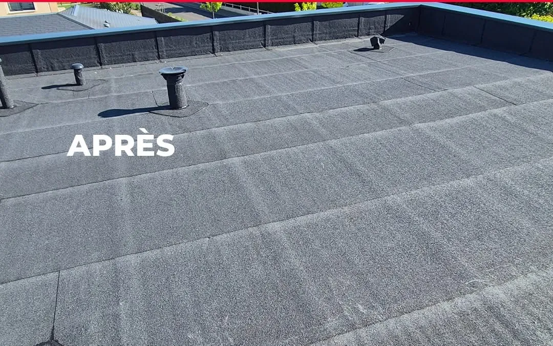 Toit-terrasse après pose de l'étanchéité, avec sorties de ventilation et relevés, couvreur à Bourguébus